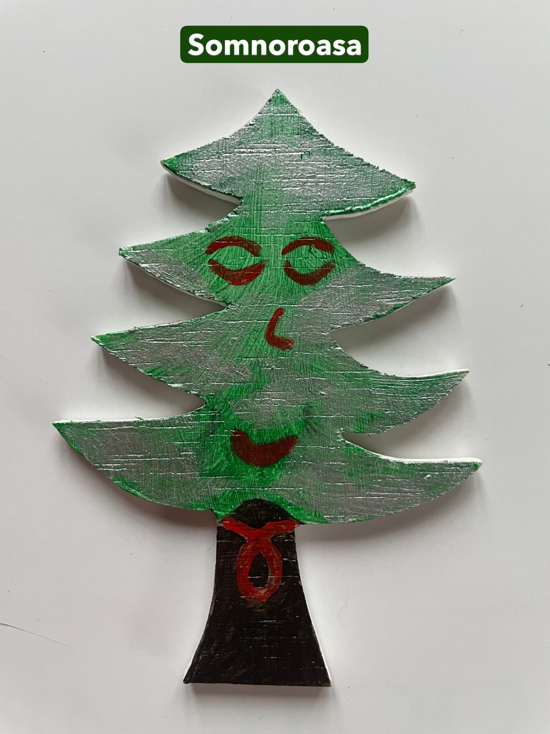 Figurină lemn cu magnet “Brad vesel” - somnoroasa