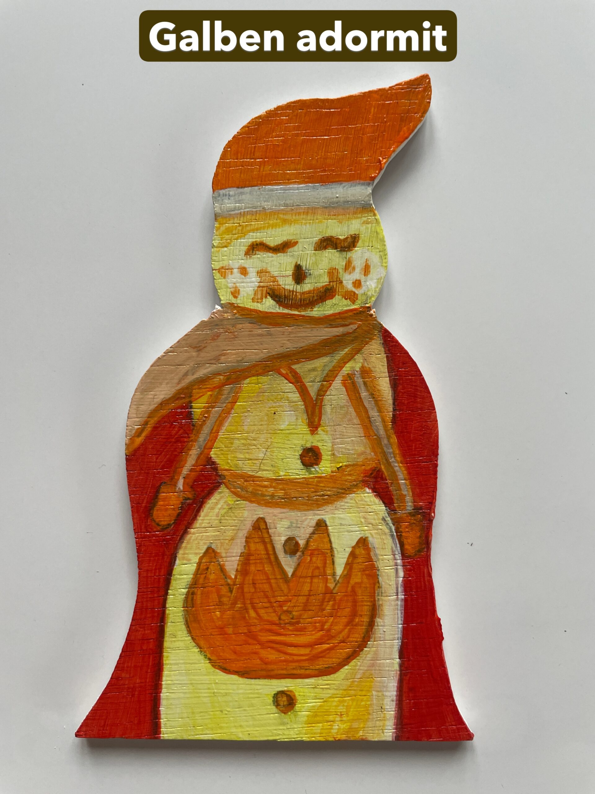 Figurină lemn cu magnet “Super-om de zăpadă” - galben adormit
